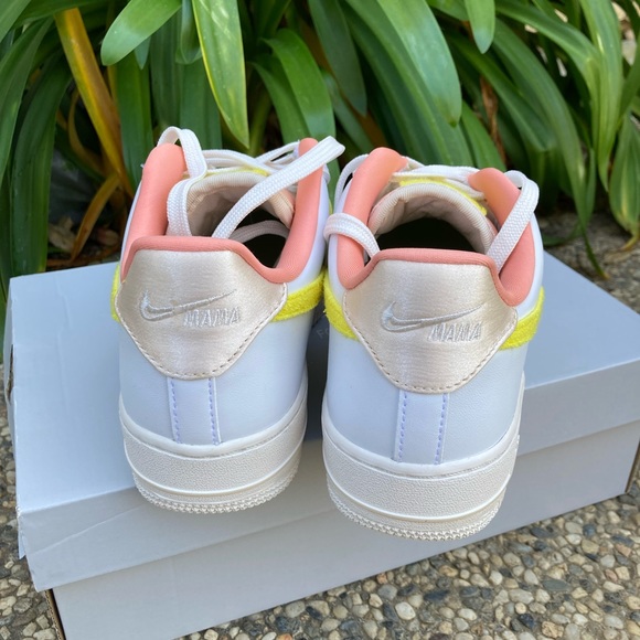 Nike Air Force 1 ‘07 LX - Picture 5 of 7